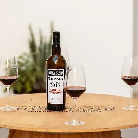 Wine House Casa Vacanze 度假居 *